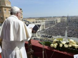 Francisco pidió en su mensaje, leído desde el balcón de la basílica de San Pedro, que se trabaje por el bien común. AP / L'Osservatore Romano