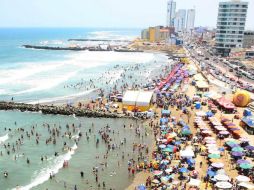 Las seis playas de Boca del Río y las cuatro del puerto de Veracruz son las que registran el mayor número de turistas. SUN / ARCHIVO