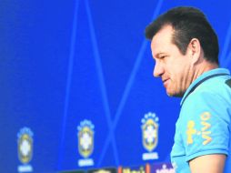 Dunga tendrá que resolver ausencias en defensa y ataque en busca de mejorar la posición del equipo brasileño. EFE / S. Ávila