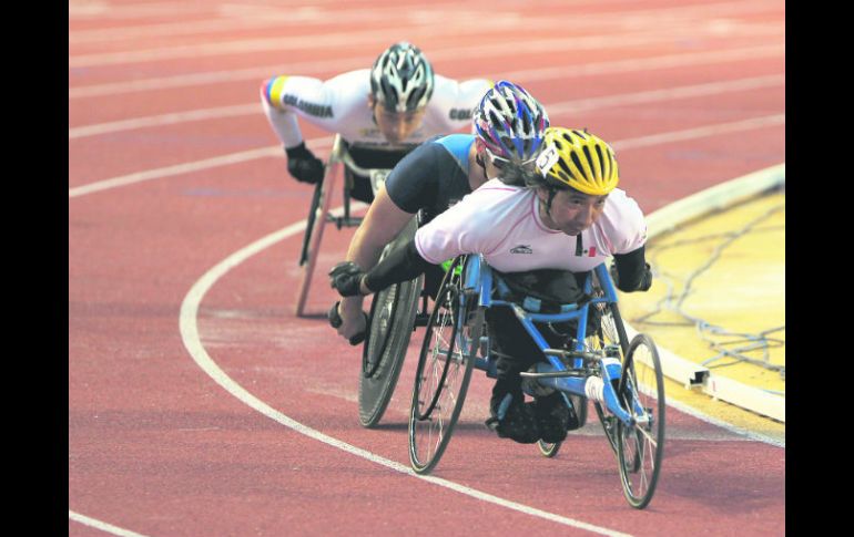 Perseverancia. Martín Velasco (al frente) busca cerrar su carrera deportiva con su participación en los Olímpicos de Río. EL INFORMADOR /