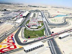 El Gran Premio de Bahrein, que se disputa en el Circuito Internacional de Sakhir, es una de las más espectaculares del calendario. AFP /