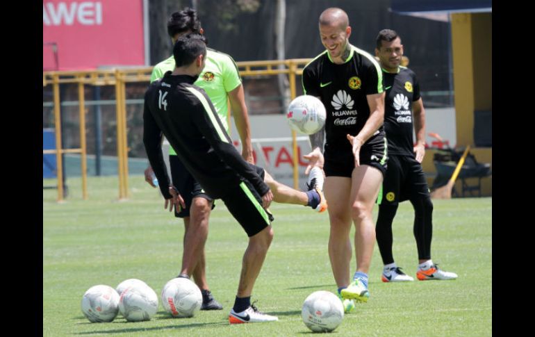 Darío Benedetto regresará a las canchas, aunque no sería titular. SUN / ARCHIVO