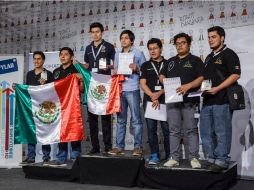 Los alumnos del IPN ganaron también las medallas de plata y bronce con Iron Nano y Mini-BSG en Nanosumo y Microsumo. TWITTER / @gobmx