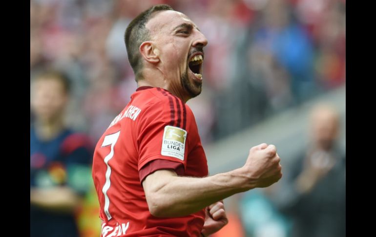 El francés Franck Ribery celebra el único gol del partido que le da el triunfo a su equipo. AP / T. Hase