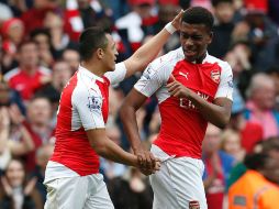 Los tantos son obra del Alexis Sánchez, Alex Iwobi (d), Héctor Bellerín y Theo Walcott. AFP / I. Kington