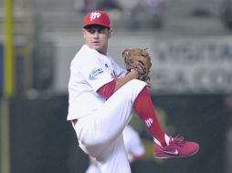 Estadio Fray Nano. Arturo López, de los Diablos Rojos del México, cargó con la derrota en el primer juego. ESPECIAL /