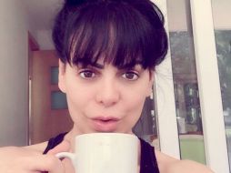 En dicha fotografía, la cantante disfruta de una taza de café de Costa Rica. INSTAGRAM / @maribelguardia