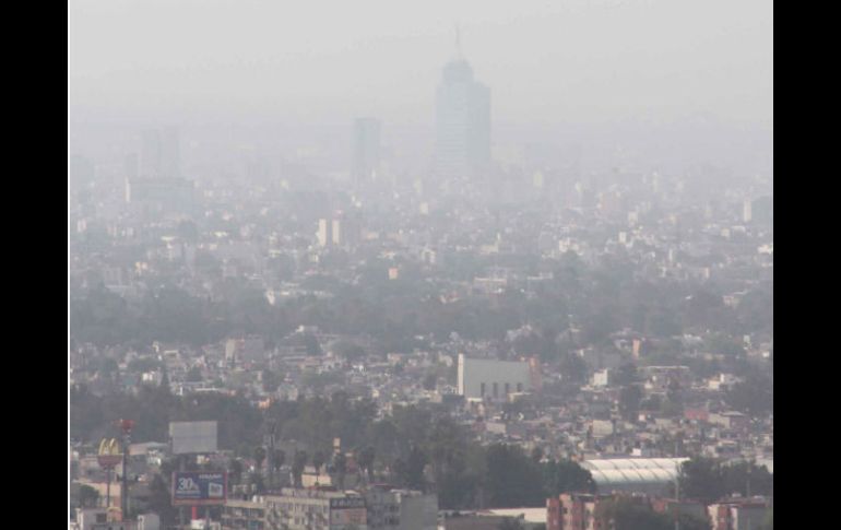 De mantenerse la mala calidad del aire en el Valle de México, este jueves se mantendrá el 'Hoy No Circula'. SUN / ARCHIVO