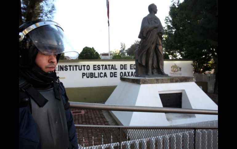 El grupo de profesores fue capacitado por el IEEEPO para ayudar a los maestros con resultados insuficientes. SUN / ARCHIVO