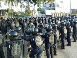 La evaluación de este día genera manifestaciones; la policía permanece alerta ante las movilizaciones. SUN / D. Téllez