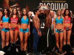 Pacquiao, que dirá adiós al boxeo profesional, se vio las caras por última vez con Bradley antes de intercambiar golpes. AFP / C. Petersen