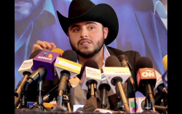 En el videoclip el intérprete asesinaba a su novia luego de encontrarla con su amante. TWITTER / @gerardoortiznet