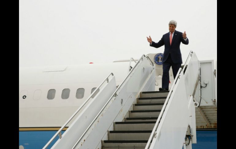 Kerry llegó a una base militar estadounidense en el sector oeste de Hiroshima. AFP / J. Ernst