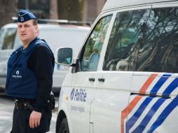 El estado de alerta en Bélgica sigue en pie, y varios policías vigilan las calles. EFE / E. Lecocq