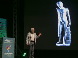 Semir Zeki durante su presentación en una nueva versión del festival de ciencias Puerto de Ideas Antofagasta. EFE / ESPECIAL