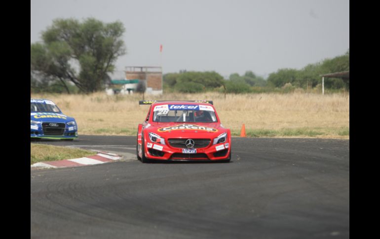 La carrera se realizó en la pista del Autódromo Guadalajara. EL INFORMADOR / R. Tamayo