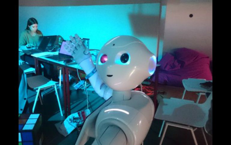 Pepper será utilizado para mejorar la capacidad de hablar en inglés de los alumnos. TWITTER / @PepperTheRobot