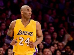 Kobe Bryant se retiró del básquetbol con gran partido de 60 puntos. AFP / H. How