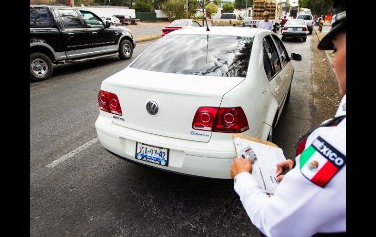 El operativo es para todos los autos particulares, transporte público, carga y vehículos oficiales. EL INFORMADOR / P. Franco