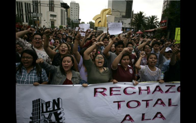 'El Poli llegando, la SEP está temblando', gritaron los alumnos del Instituto Politécnico Nacional. SUN / I. Stephens