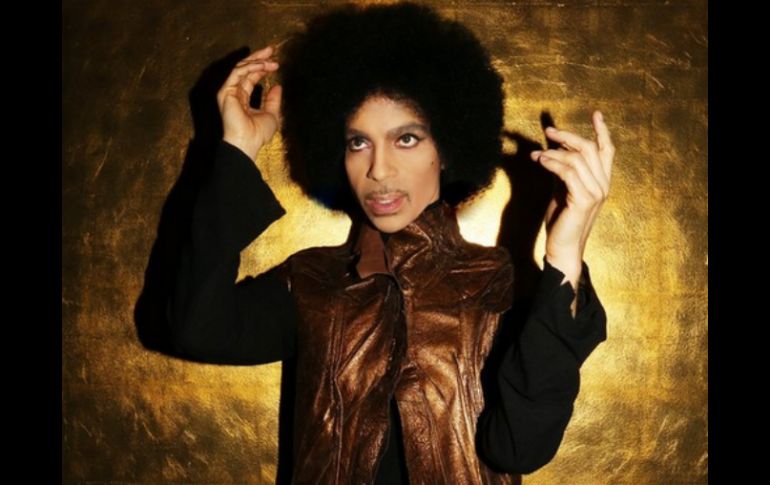 La noche del jueves, Prince estuvo en Salón de la Fama del Rock and Roll, donde actuó un corto tiempo. TWITTER / @prince