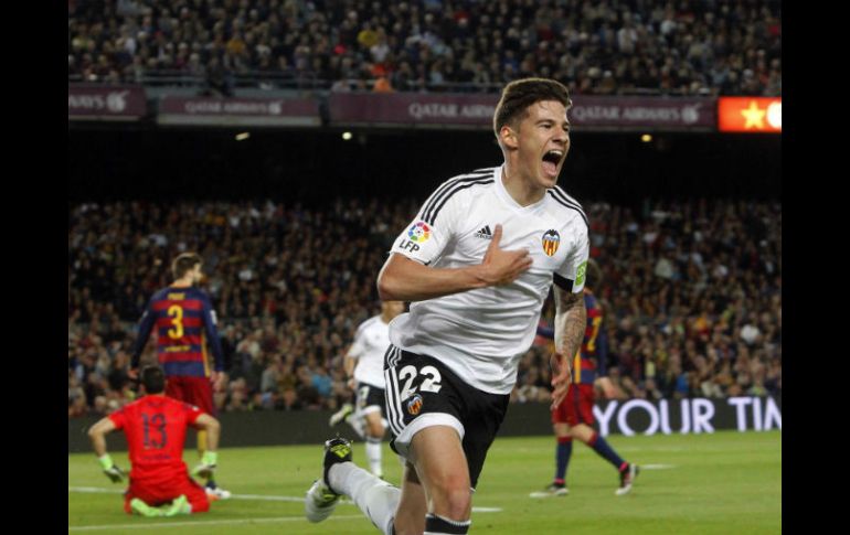 Siqueira y Mina (foto) anotaron los dos tantos que dieron el triunfo al Valencia. EFE / M. Pérez