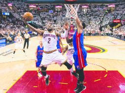 Quicken Loans Arena. Kyrie Irving (#2), encabezó la ofensiva de los Cavaliers al conseguir 31 puntos ayer. AFP / J. Miller