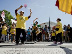 Activistas se manifestaron a las afueras del Supremo. AP / P. Martínez