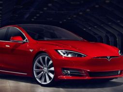 Tesla es la marca más reciente; su primer modelo en México es el Model S y cuesta 75 mil dólares. ESPECIAL / www.teslamotors.com