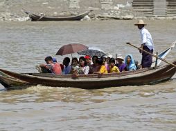 La embarcación transportaba unas 60 personas, todas ellas de la minoría musulmana rohingya. EFE / N. Chan