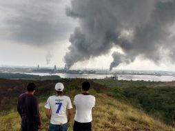 Una fuerte explosión en el complejo petroquímico de Pajaritos, en Veracruz, causa 13 muertos y decenas de heridos. AFP / I. Carvajal