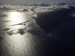 El avión solar partió este jueves temprano con el objetivo de aterrizar en Mountain View. AP / J. Revillard