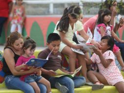 Todo listo para disfrutar de la lectura. EL INFORMADOR / ARCHIVO