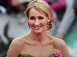 Rowling se ha reunido con Obama y su esposa varias veces. AFP / ARCHIVO