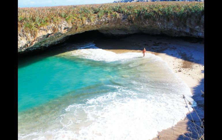 La playa del Amor de las Islas Marietas será cerrado a partir del 9 de mayo debido al deterioro ecológico. SUN / ARCHIVO