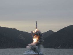 Corea del Norte ha seguido reivindicando el desarrollo de armas nucleares como base de su estrategia de defensa. EFE / KCNA