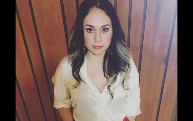 ''Creo que como mexicanos en Estados Unidos debemos de unirnos'', dice la cantante. INSTAGRAM / carlitamorrison