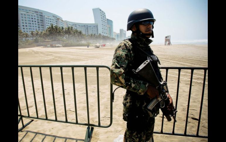 Además de las escuelas y comercios, los recorridos de las fuerzas federales se extendieron a la zona de playa. SUN / ARCHIVO