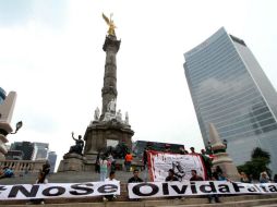 Los familiares y diferentes manifestantes comenzaron a agruparse alrededor del Ángel desde las 17:00 horas. SUN / ARCHIVO