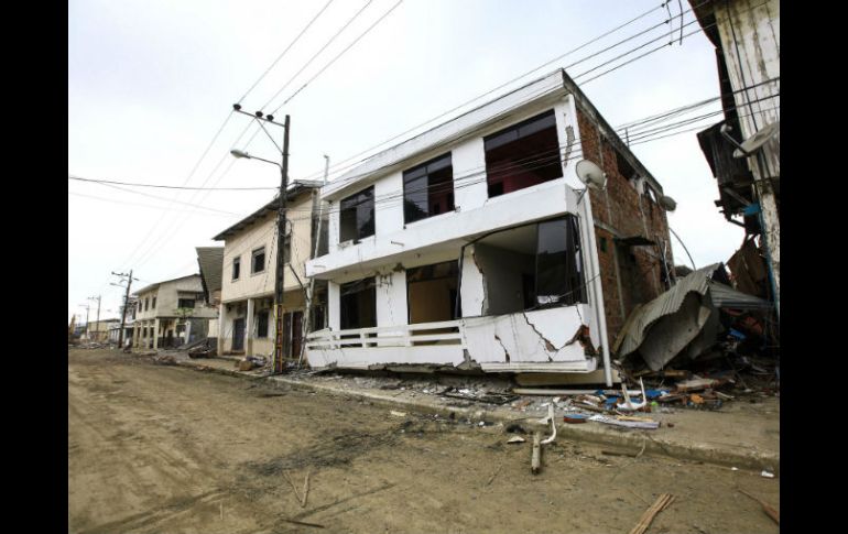 Las autoridades de Ecuador ubican en 655 muertos, 41 desaparecidos y mil 605 personas heridas el saldo del temblor. EFE / ARCHIVO