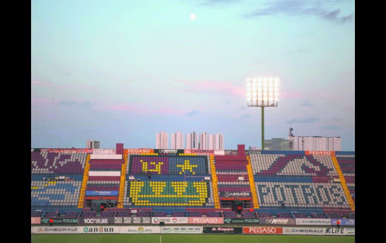 Este encuentro entre dos iconos del balompié nacional que buscan retornar al máximo circuito será en Cancún. MEXSPORT /