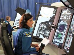 Se utilizan simuladores para practicar el acoplamiento de la nave Starliner CST-100. TWITTER / @BoeingDefense