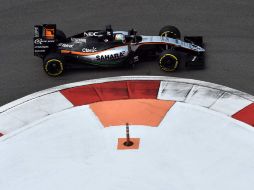 Celis dirige el Force India en las primera pruebas libres en Sochi. AFP / Y.Kadobnov