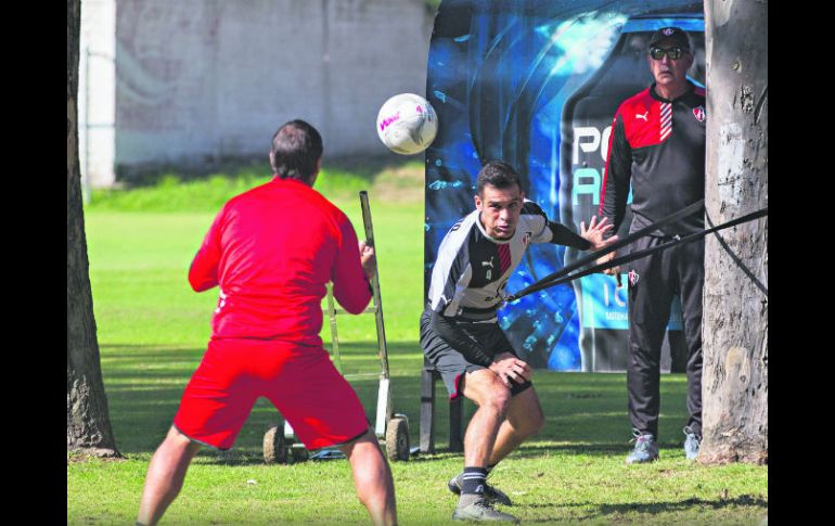 Regresa el capitán. Rafael Márquez se recuperó a tiempo y viajó con el equipo que enfrentará a los Jaguares esta noche. MEXSPORT /