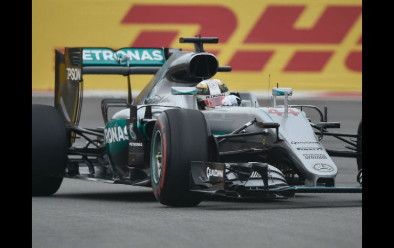 Hamilton acabó la Q1 por delante de su compañero, el alemán Nico Rosberg. AFP / A. Nemenov