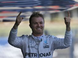 Rosberg se afianza al frente del Mundial con pleno de 100 puntos. AP / P. Golovkin