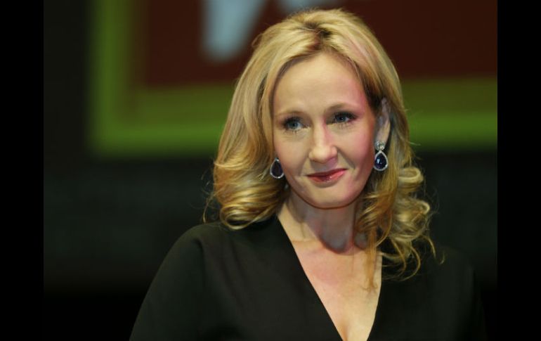 La confesión de Rowling, que tiene más de siete millones de seguidores en Twitter, fue rápidamente retuiteada. AP / ARCHIVO