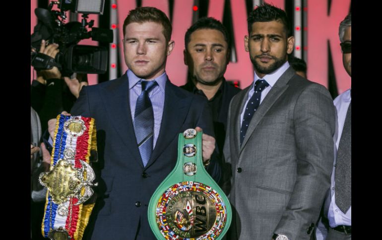 El tapatío recibe críticas por esta pelea, la principal respecto a su oponente, que subirá dos divisiones para enfrentar al ''Canelo''. AP / ARCHIVO