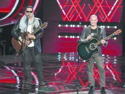 Rick (de lentes) y Marco participaron en las audiciones de “La Voz... México”, logrando obtener un lugar en la competencia. ESPECIAL / CORTESÍA TELEVISA