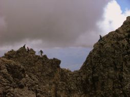 Autoridades aconsejaron a los turistas que prevean ascender al Ruco Pichincha que lo hagan con guías profesionales. ESPECIAL /